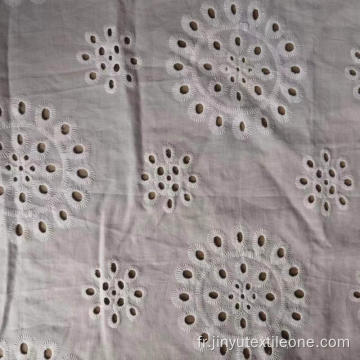 Tissu à oeillets en coton à broderie